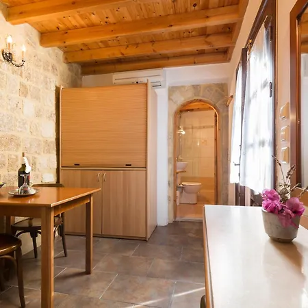 ホテル Camelot Traditional & Classic