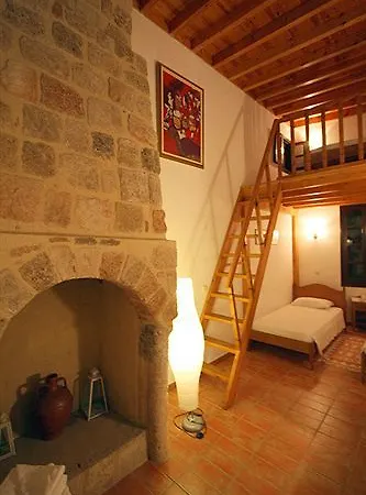 Camelot Traditional & Classic