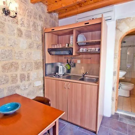 Camelot Traditional & Classic 3*