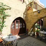 Ξενοδοχείο Camelot Traditional & Classic 3*