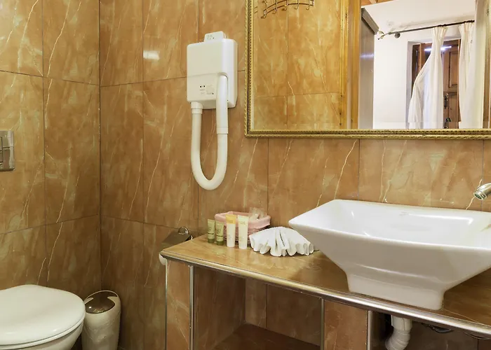 Camelot Traditional & Classic Szálloda