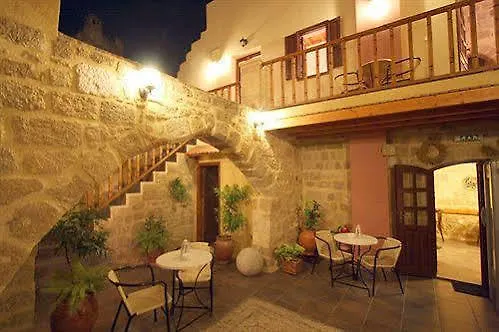 Szálloda Camelot Traditional & Classic 3*
