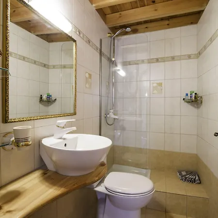 فندق Camelot Traditional & Classic Rhodes City