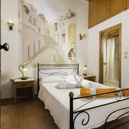 Camelot Traditional & Classic فندق 3*