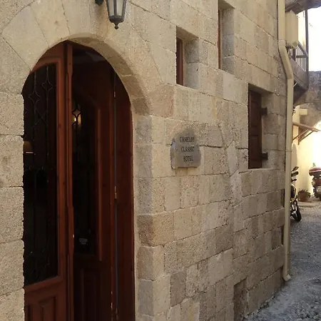 Camelot Traditional & Classic Otel 3*