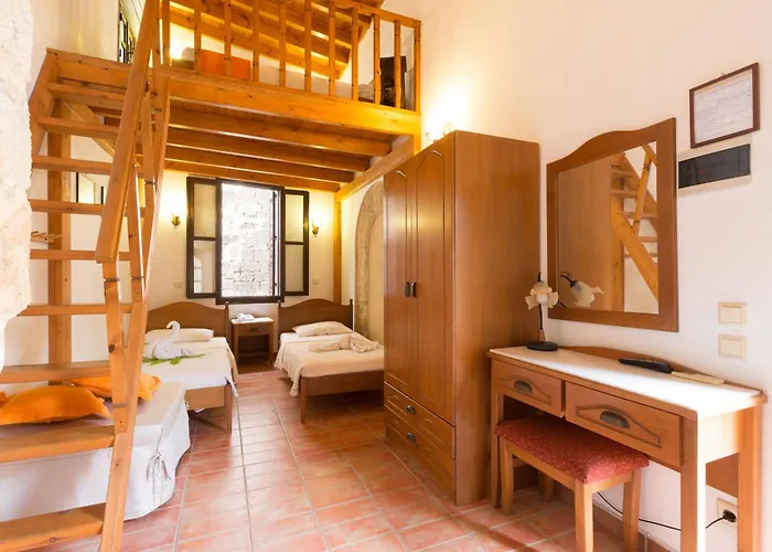 Hotel Camelot Traditional & Classic