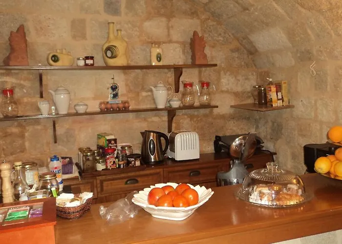 Hotel Camelot Traditional & Classic