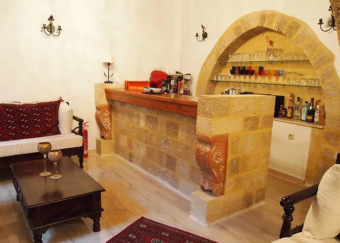 Hotel Camelot Traditional & Classic