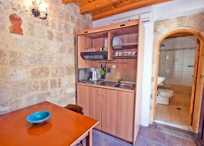 Camelot Traditional & Classic 3*