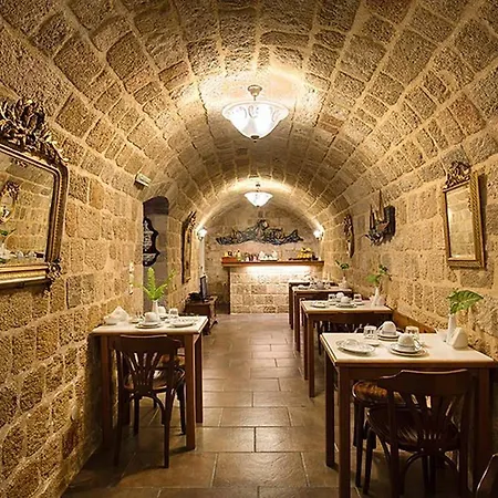卡美洛传统经典酒店 3* Rhodes City