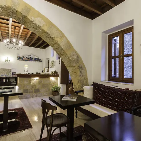 Camelot Traditional & Classic Szálloda