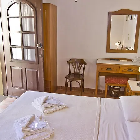卡美洛传统经典酒店 Rhodes City
